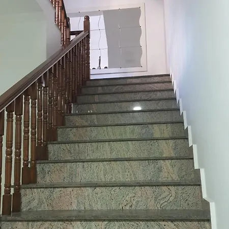 3 Bedrooms Location