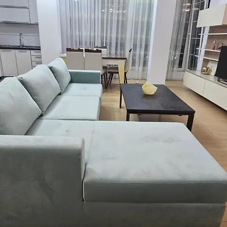 3 Bedrooms Location Apartment Tirana